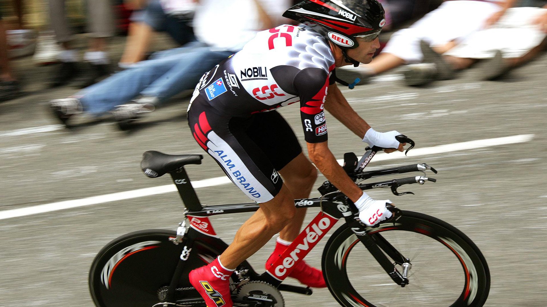 步行者关键战突围湖人，保罗带队取胜