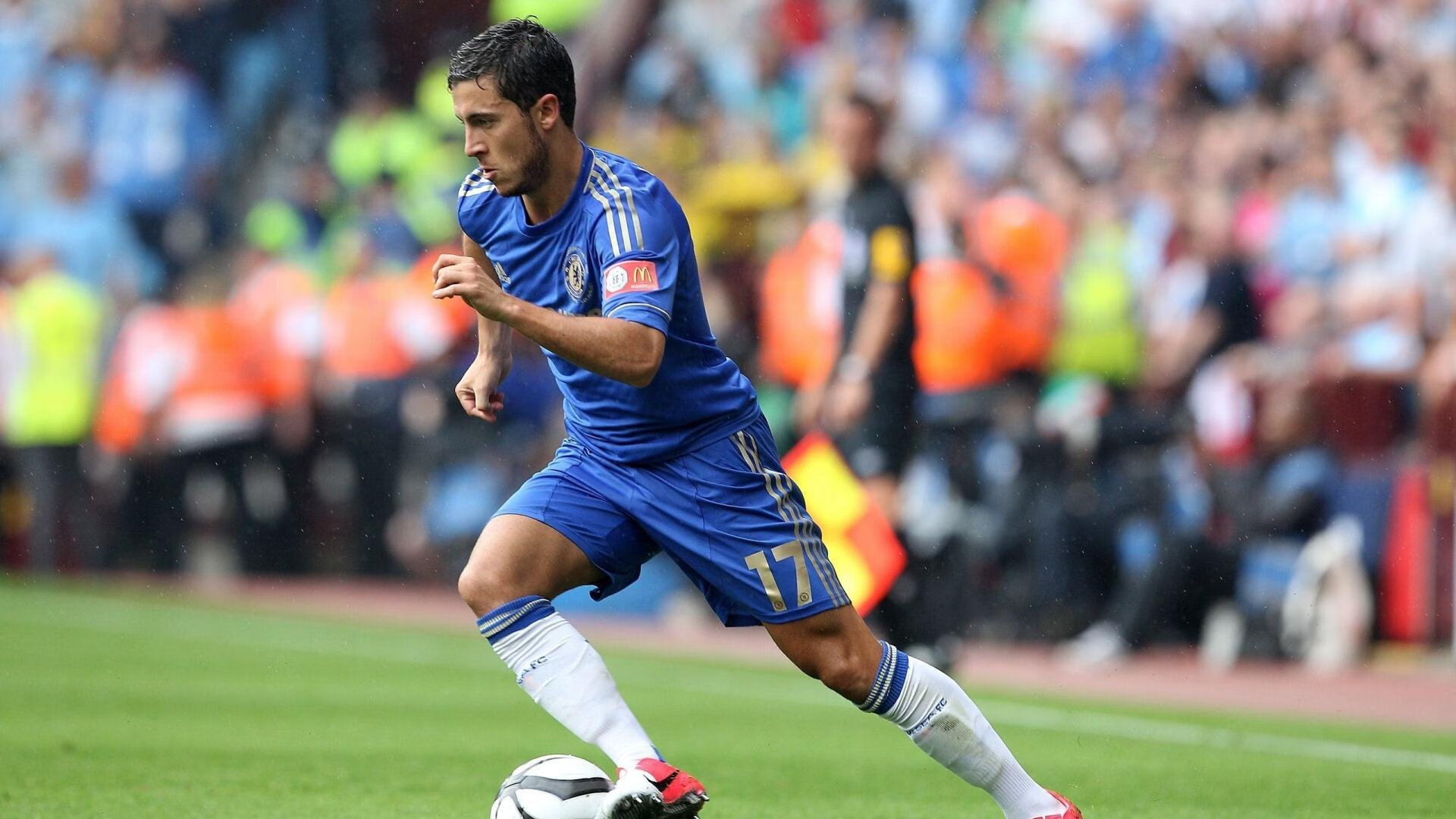 街道狂飙与命运交叉，当F1焦点战遇见快船淘汰活塞