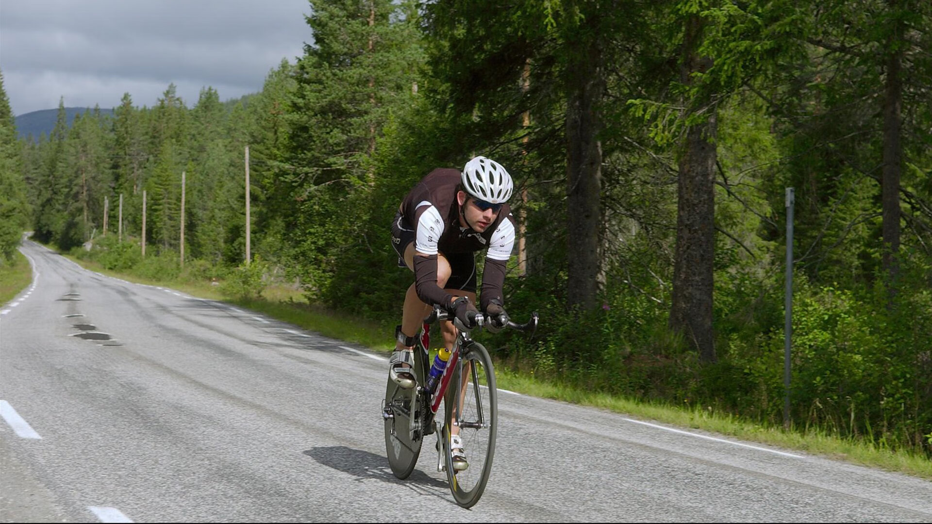 冰岛对阵伊朗,布雷默全场最佳无争议