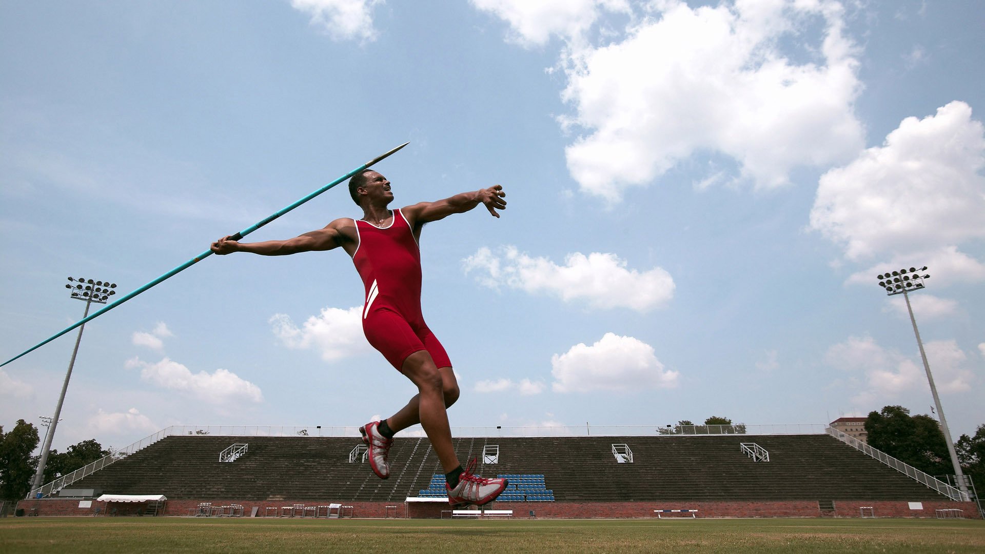 开云体育中国官网-玻利维亚对阵拜仁？不，是格纳布里在攻防两端统治了两个世界