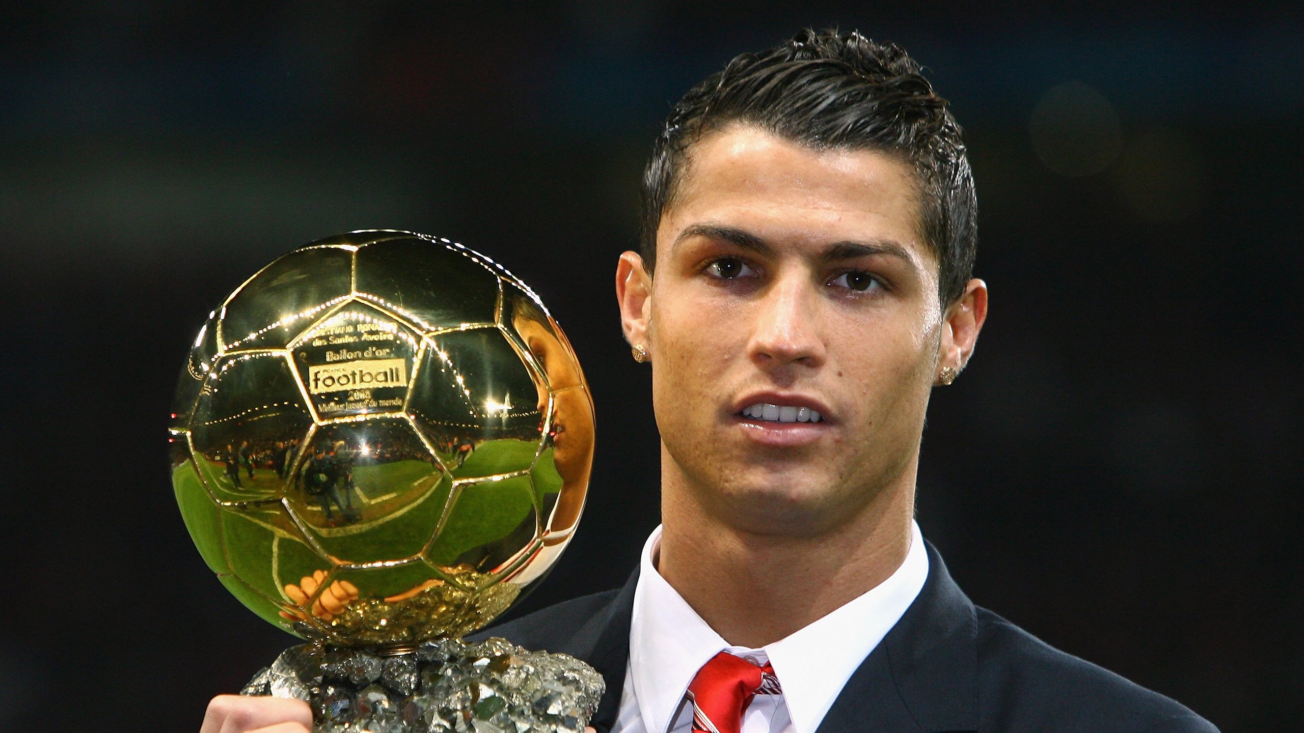 贝蒂斯掀翻黄色潜水艇，德里赫特攻防一体成关键先生